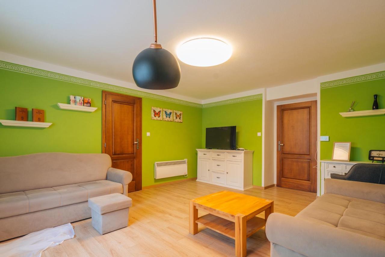 Stol Apartments Zirovnica Zewnętrze zdjęcie